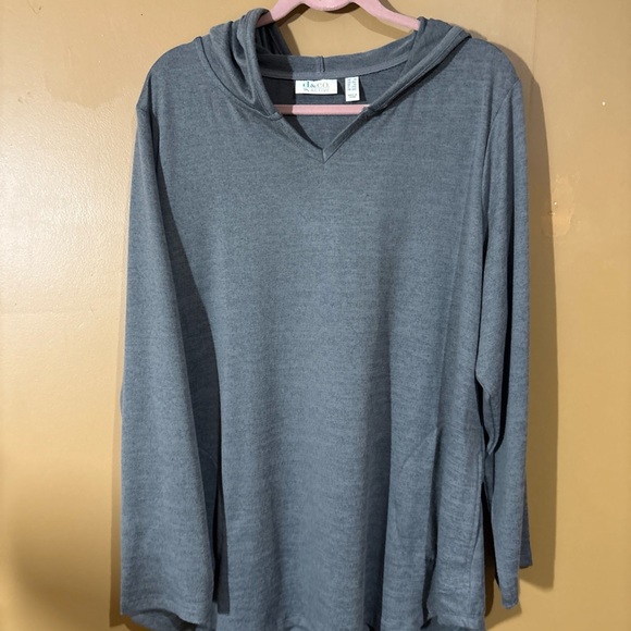 Denim&Co Tops - Denim&Co Gray Hooded Sweatshirt
